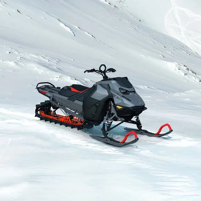 SKI-DOO Summit X 2026