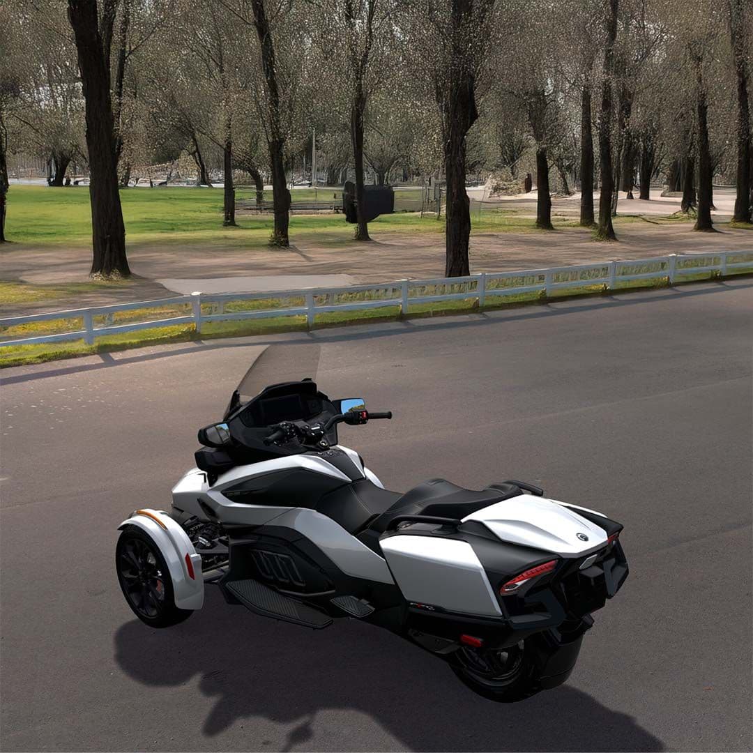 CAN-AM SPYDER RT 2025